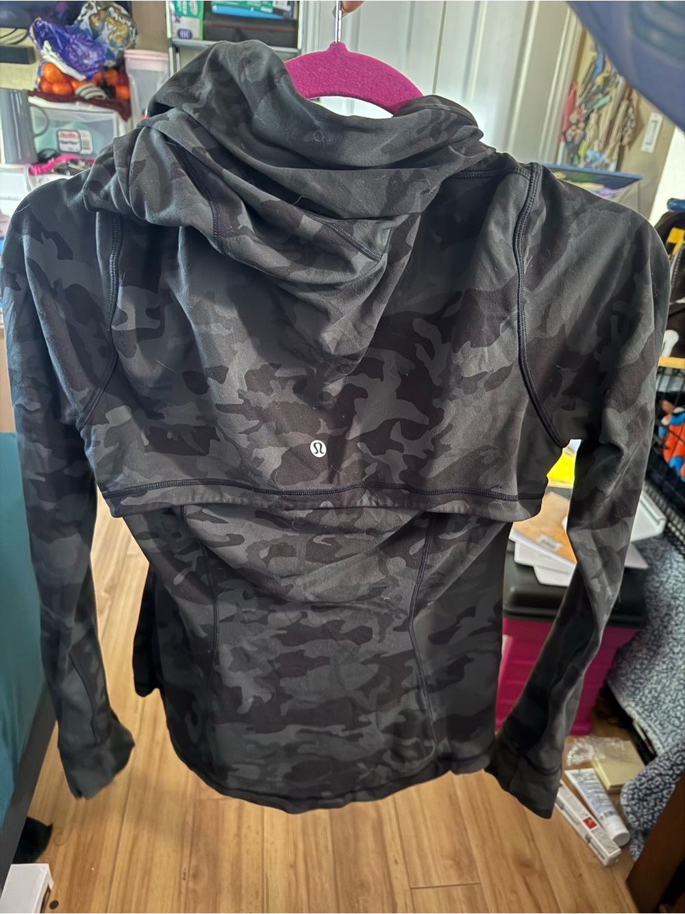 lululemon athletica Align Black Camo Hooded Jacket broken zipper